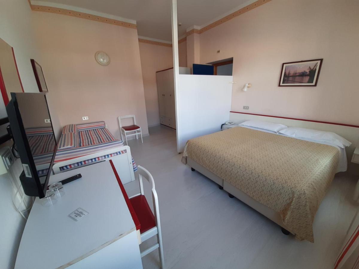Elba Hotel Rosignano Solvay Bagian luar foto