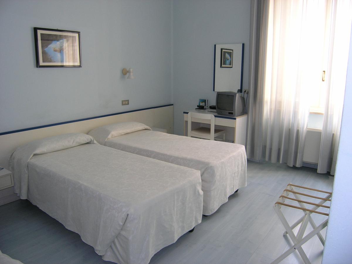 Elba Hotel Rosignano Solvay Bagian luar foto